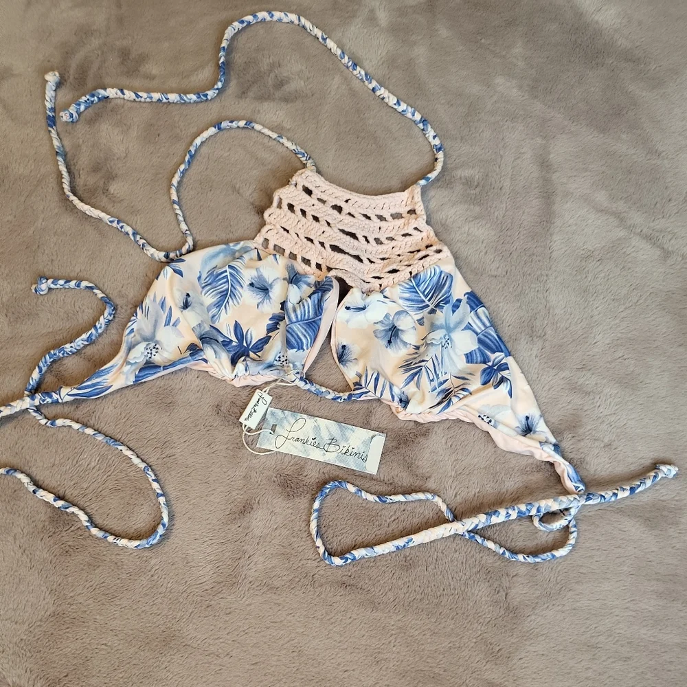 Frankie's Bikinis Top Mimi Bikini Top Hawaiian Blush Size L Brand New NWT